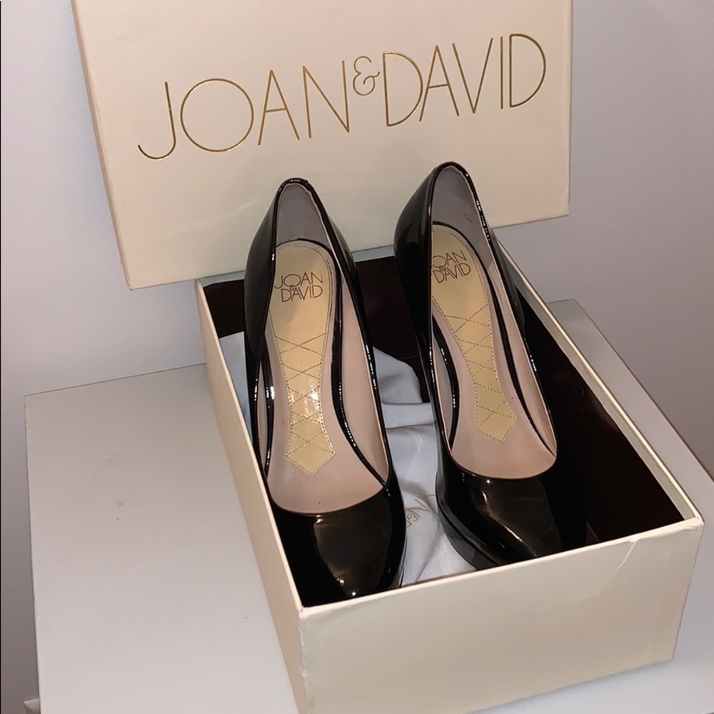 Joan & David Black Patent Pumps Size 7.5